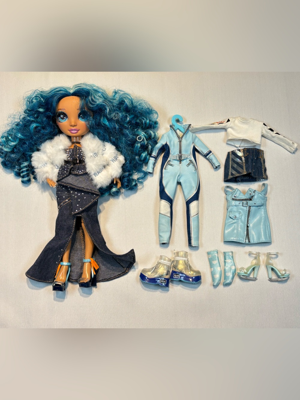 Rainbow High - Skyler Bradshaw (Mixed Lot)